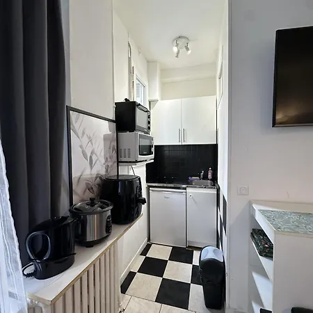 Nid Douillet A Proximite De La Tour Eiffel Apartment *
